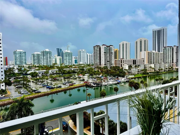 500 Bayview Dr, Sunny Isles Beach, FL