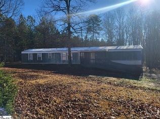 205 Oak Ct, Pelzer, SC 29669