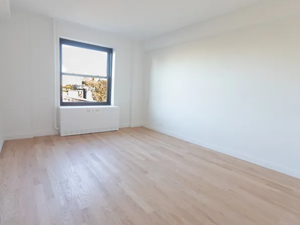 209 Clinton Avenue image 9 of 14