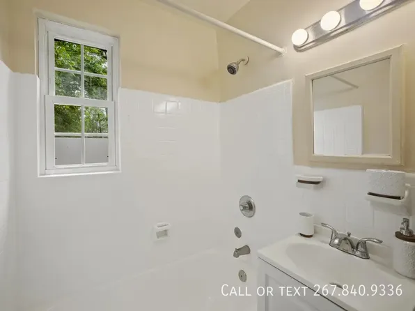 30 Danbury St SE APT 1, Washington, DC 20032