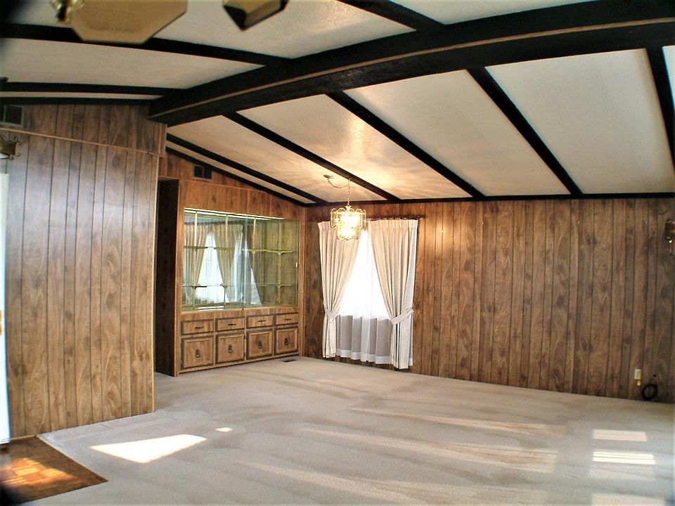 1st image of 489 Mill Pond Dr #489