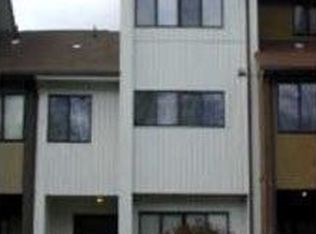 15306 Postillion Ter, Woodbridge, VA 22191