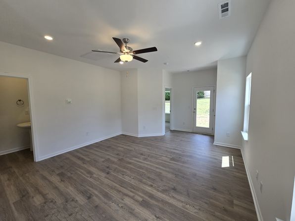 5140 Pace Park Cir #1