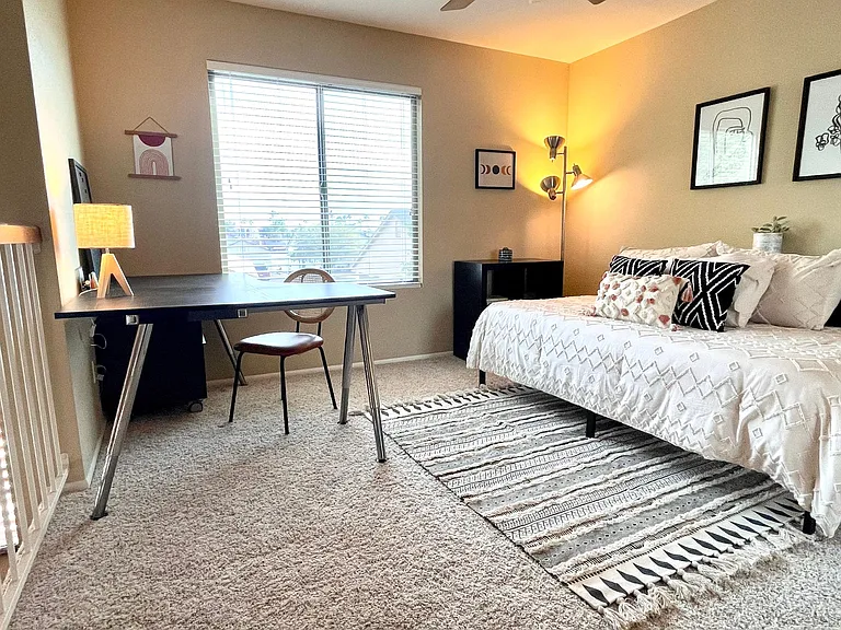 Upstairs loft bedroom/home office