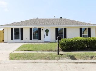 1104 King Dr, Marrero, LA 70072