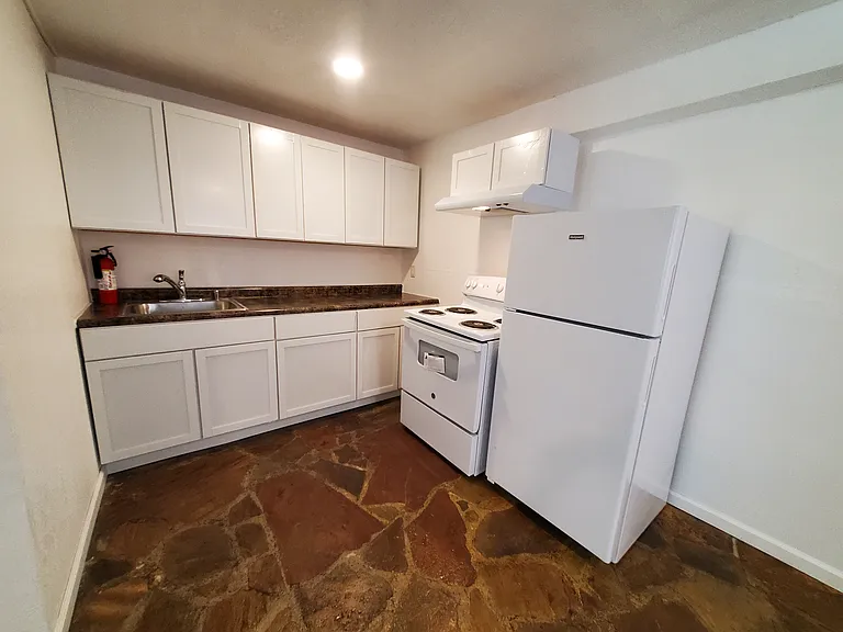 101 E Carson Ave #6 — Photo 7