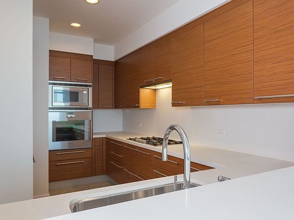 5th image of 900 W Olympic Blvd Floor 40