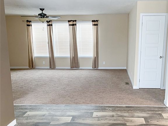 5th image of 640 Egret Ct