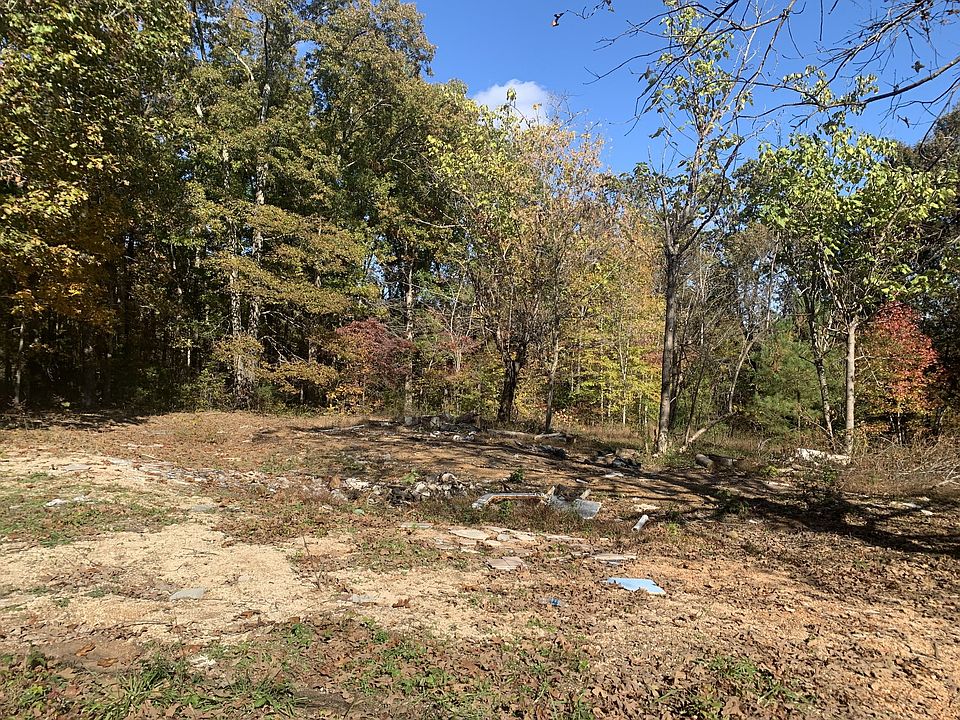 2nd image of 3401 Cherokee Cir