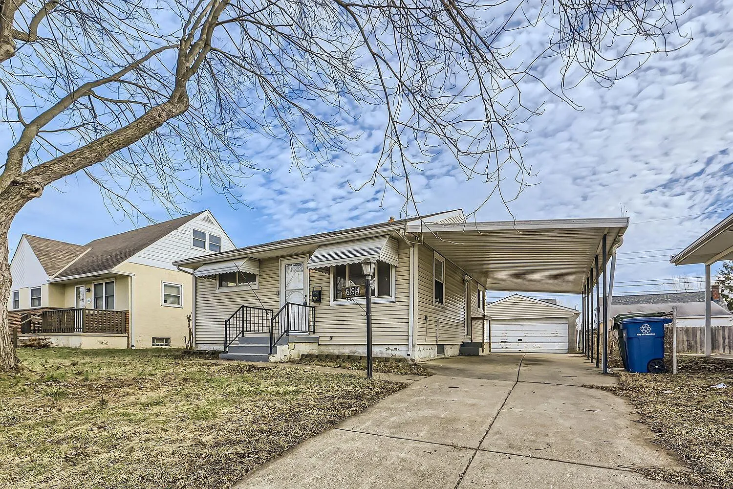 694 French Dr photo 1