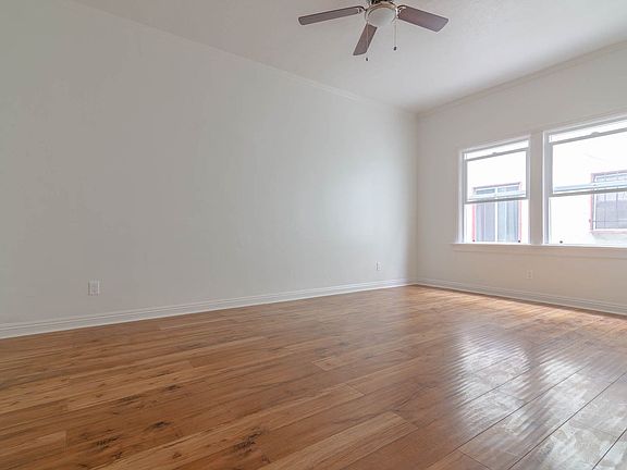 3rd image of 404 N Coronado St APT 104