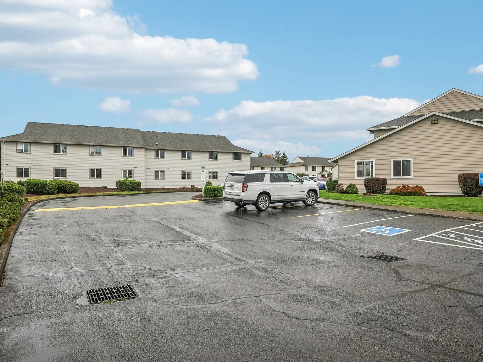 Fircrest Apartments — Photo 1
