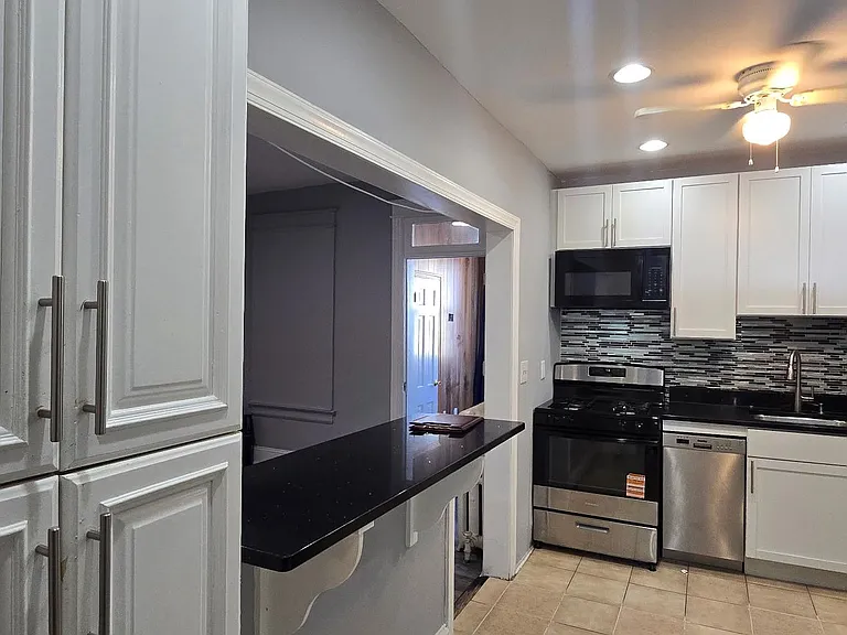735 Princeton Pl NW — Photo 4