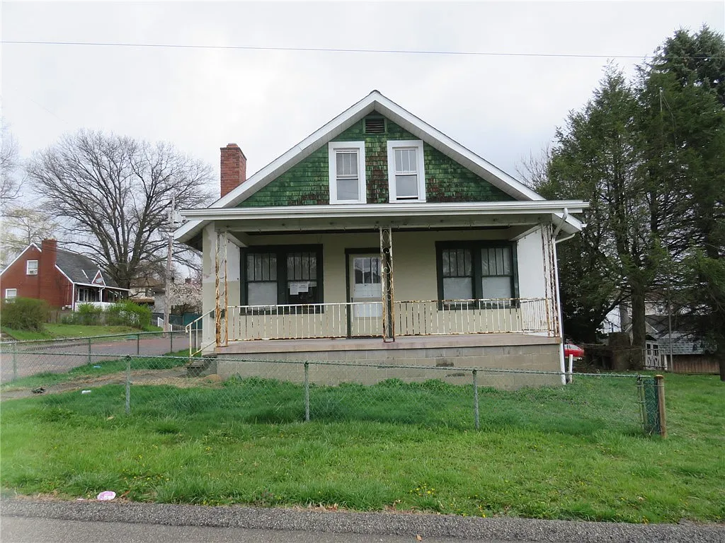 1719 Wesley St photo 1