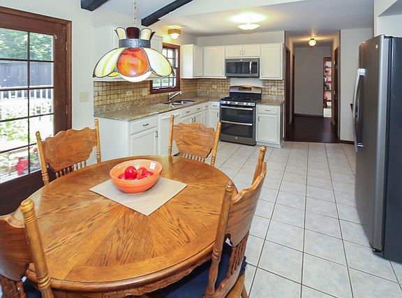3rd image of 1513 De Paul Ct