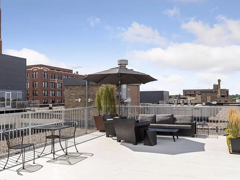 700 Washington Ave N #419 — Photo 23