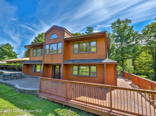10019 Route 23a, Hunter, NY 12442