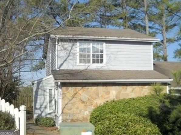 5691 Waterford Ct