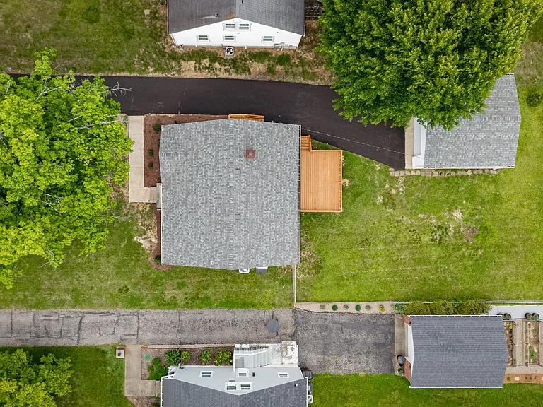 3908 Plymouth Rd — Photo 40