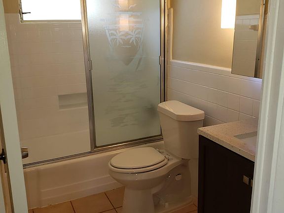 4th image of 3430 SW 13th Ct