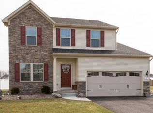 39 Tranquility Trl, Lancaster, NY 14086