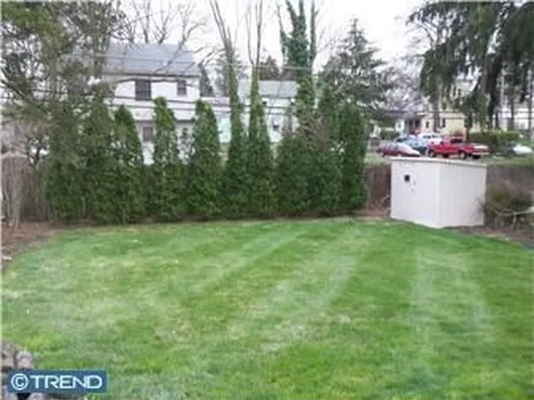 769 Bradford Ter, Springfield, PA 19064