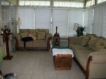 2nd image of 101 Mesquite Ln
