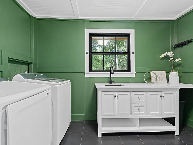 1215 Byron Rd — Photo 14
