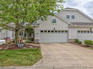 33233 Fairport Dr, Avon Lake, OH 44012