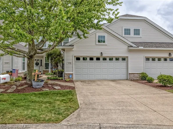 33233 Fairport Dr, Avon Lake, OH 44012