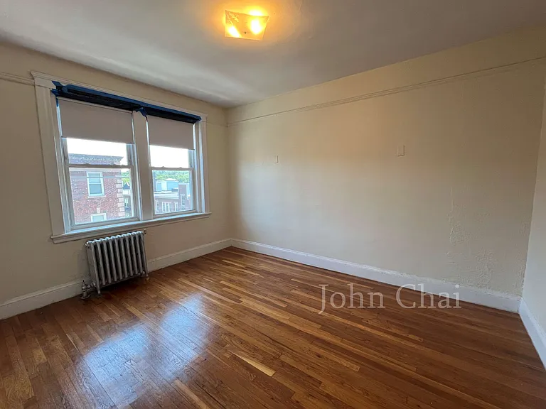 70 Chiswick Rd #11 — Photo 19
