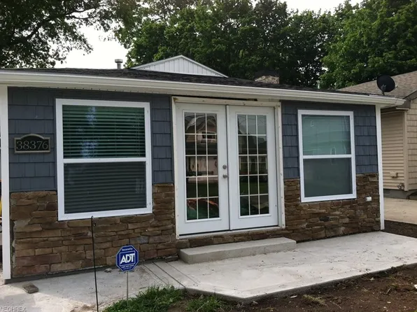 38376 Beachview Rd, Willoughby, OH 44094