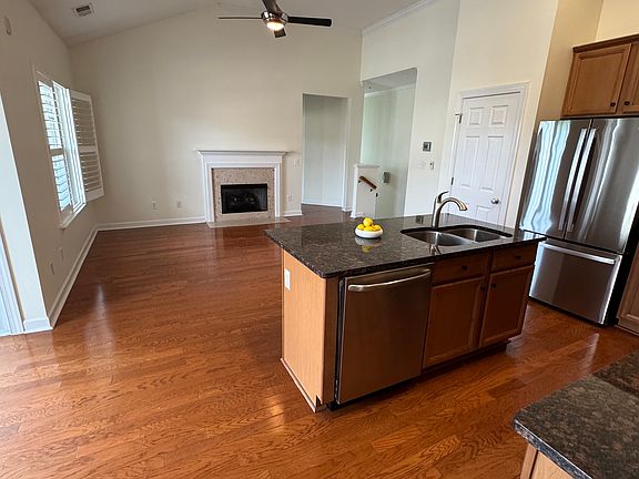 3rd image of 11900 Chianti Dr