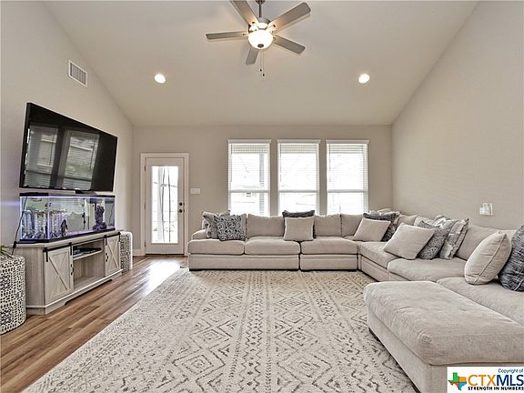 4th image of 219 Big Leaf Dr