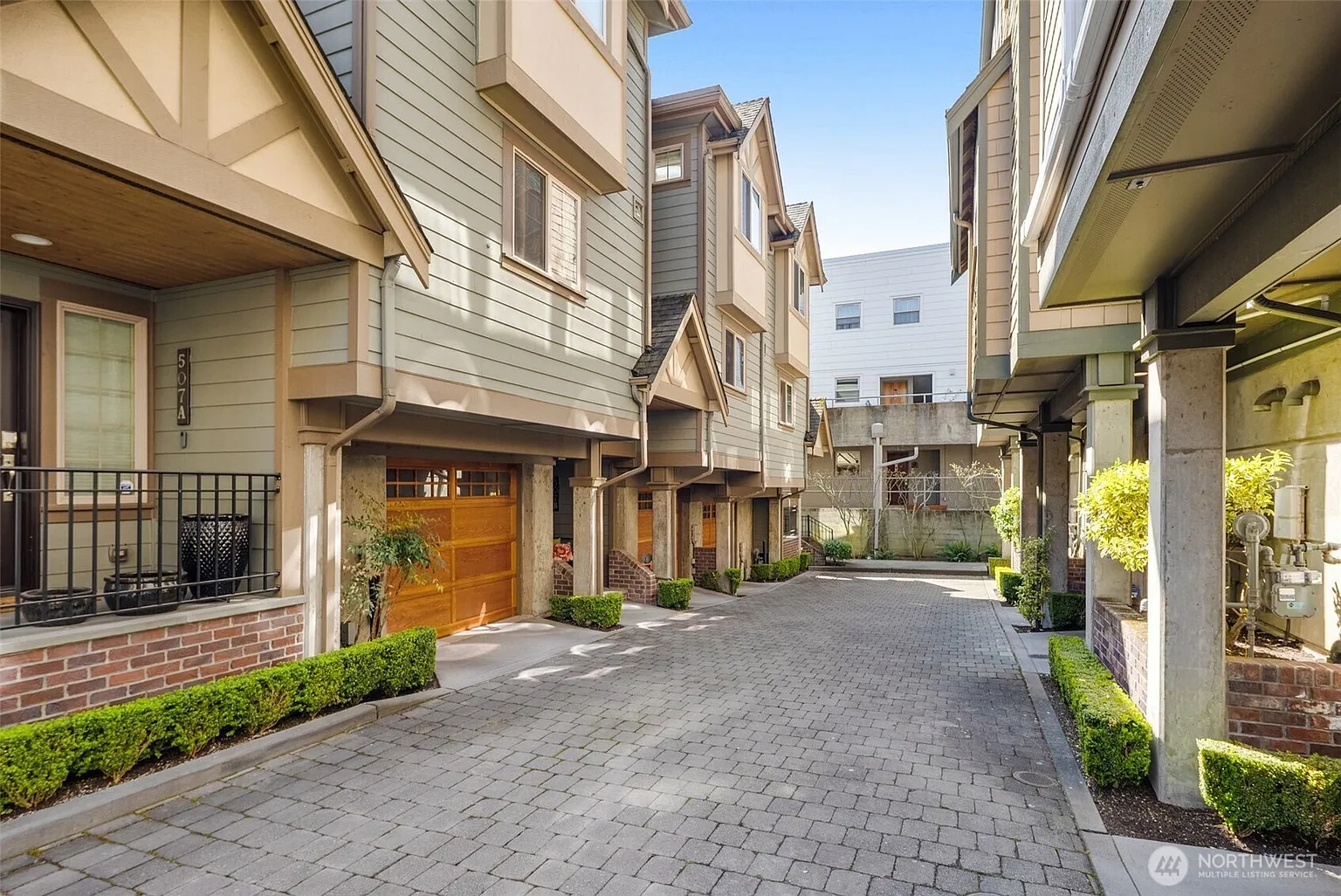 507 W Olympic Place #B photo 1