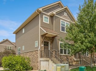 905 Scott Park Dr, Iowa City, IA 52245