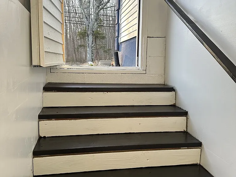 Deans Ln — Photo 4