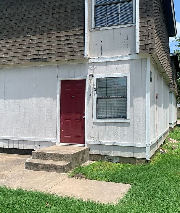 1st image of 208 N Church St #404