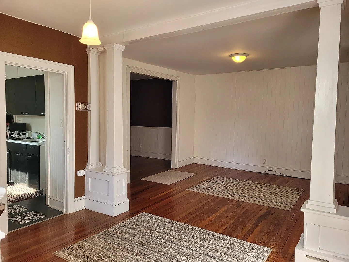 206 Roxbury Rd - 4 BR/1 Bath townhouse - $1200/mo - Available Mid November — Photo 4
