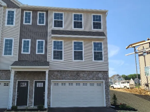 567 Brook Shire Ct, Mechanicsburg, PA 17055
