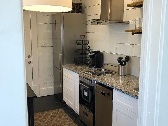 5th image of 642 6th St #1