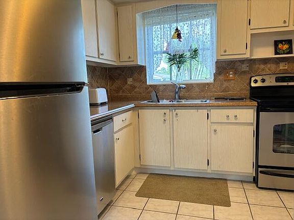 5th image of 2936 Crosley Drive E #G