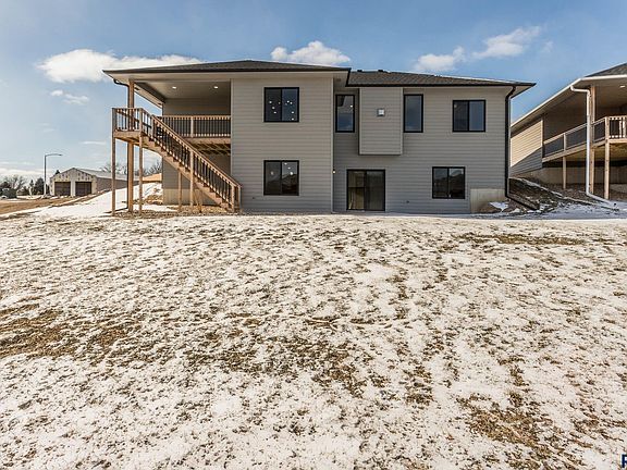 4th image of 2212 S Saddle Ridge Dr