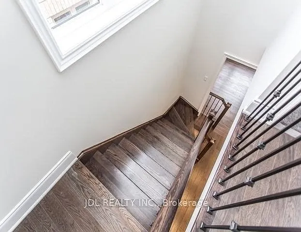 25 Applegate Dr — Photo 5