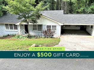 2372 Oakridge Ct, Decatur, GA 30032