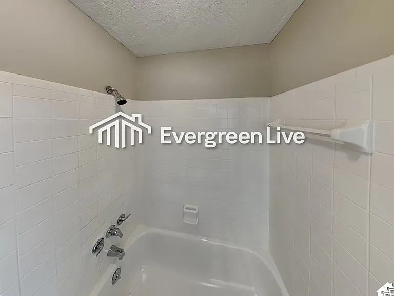 333 Park Ridge Cir — Photo 10