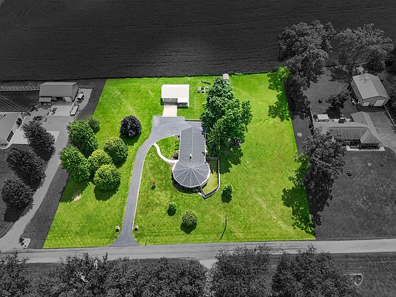 5th image of 87 Virginia Dr