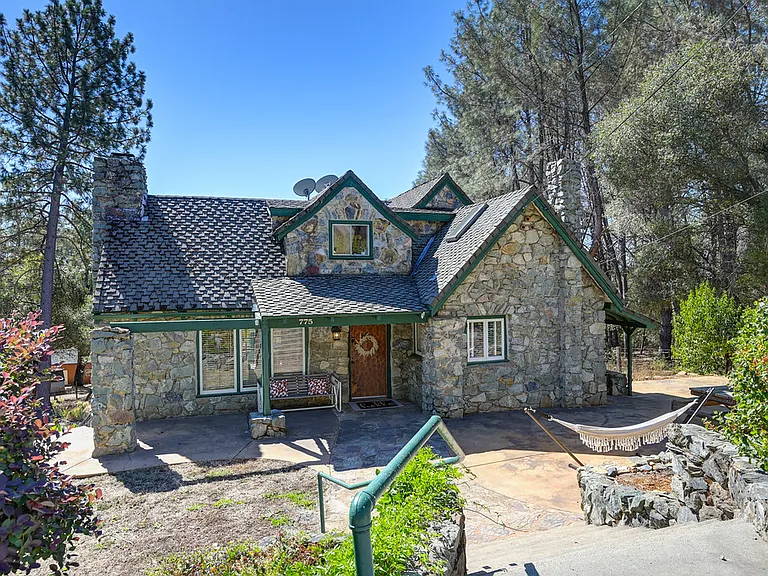775 Lester Ln — Photo 66