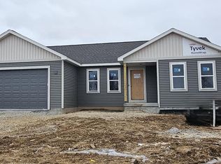 112 Cayuse Court, Fox Lake, WI