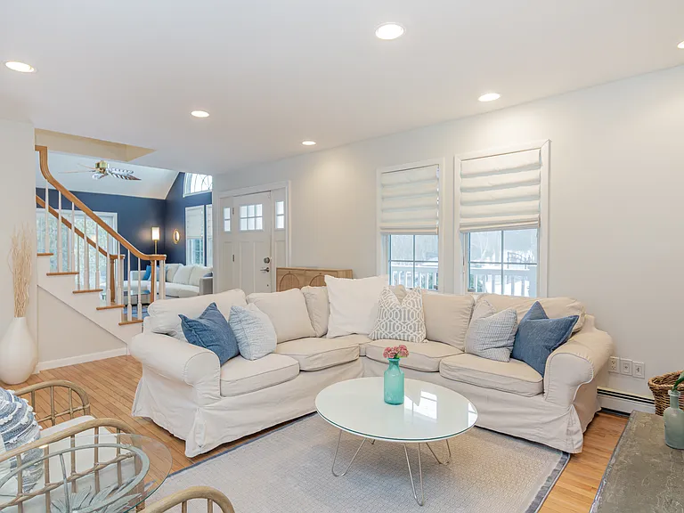 27 Tanners Neck Ln — Photo 4